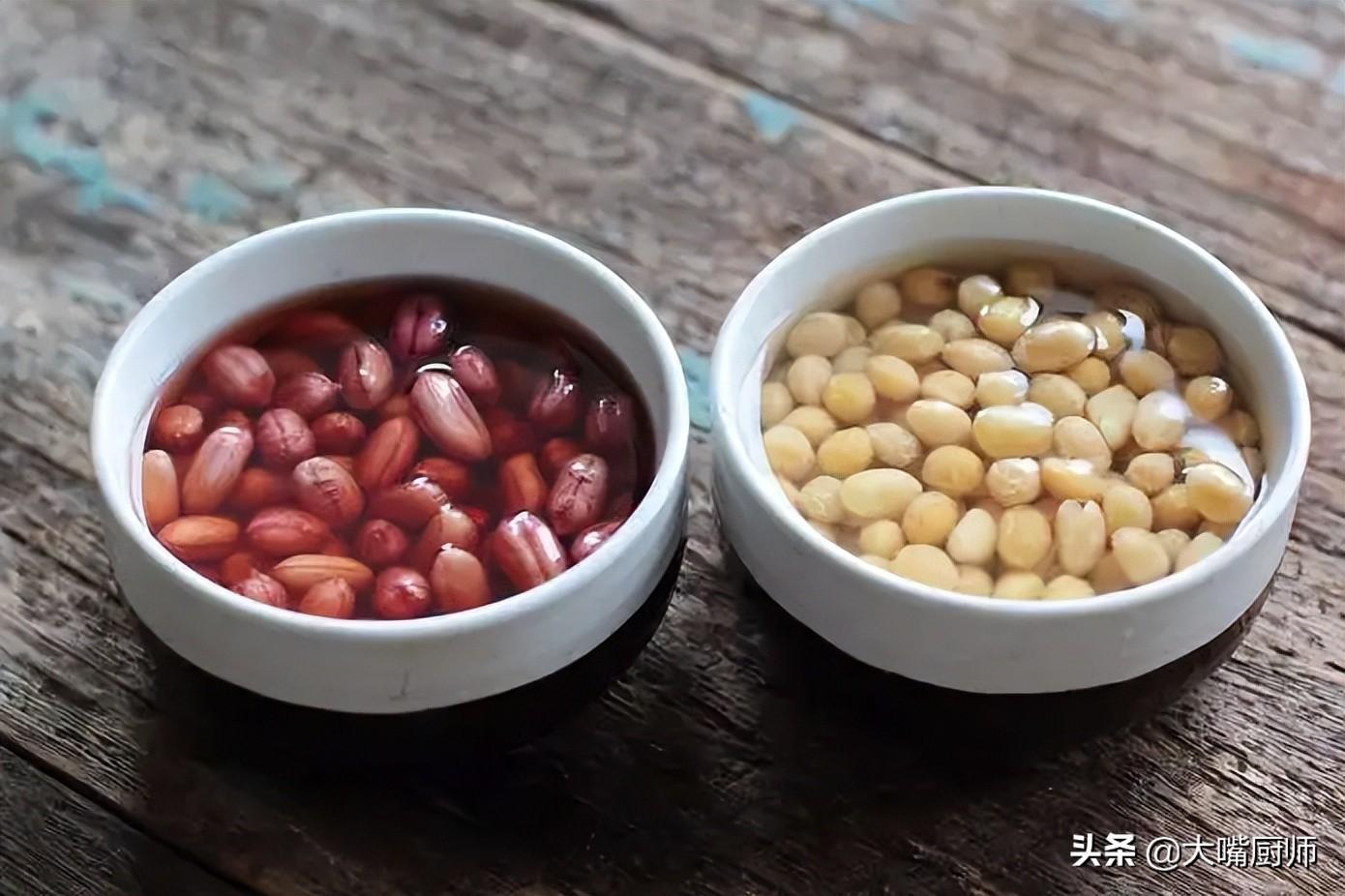 在家打豆浆，有必要泡豆子吗？教你正确做法，豆浆香浓细腻豆渣少-简易百科