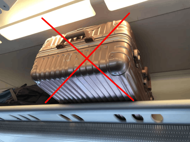高铁二等座大件行李存放处图（高铁有专门放行李的地方吗）